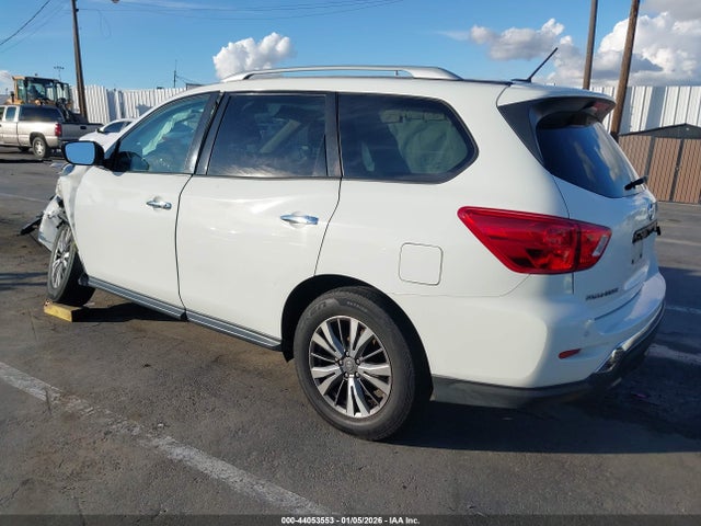 Nissan Pathfinder Sv