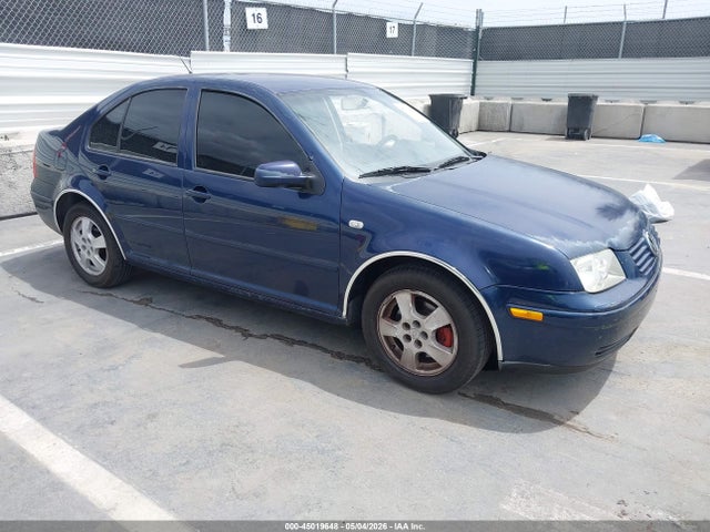 Salvage Volkswagen Jetta Image