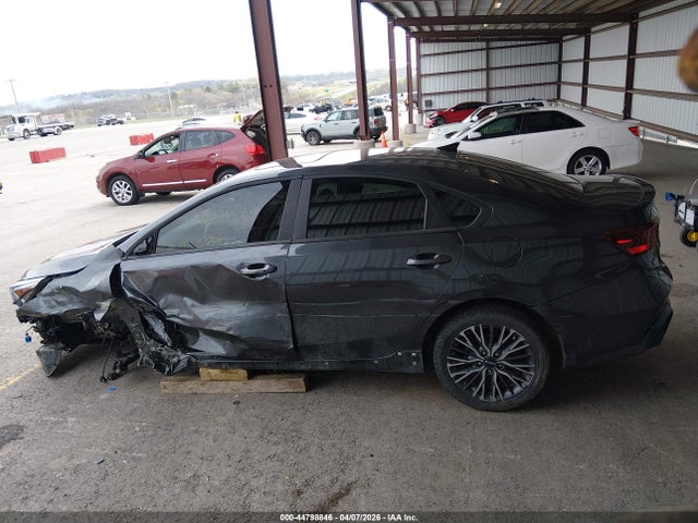 Kia Forte Gt-line