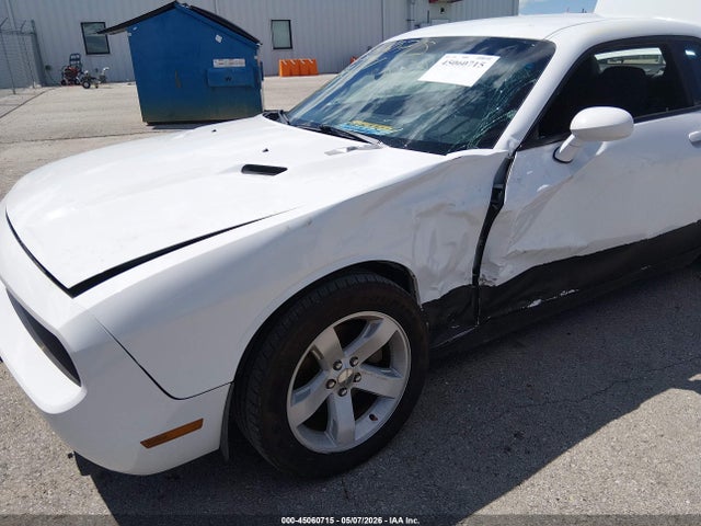 Dodge Challenger Sxt