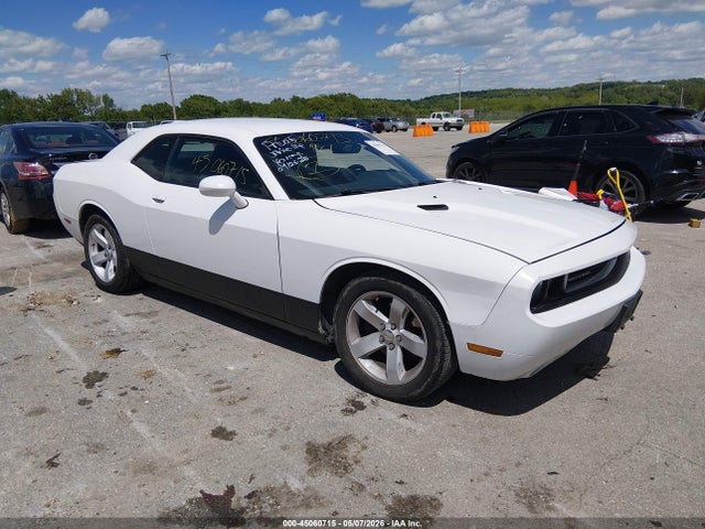 Salvage Dodge Challenger Image