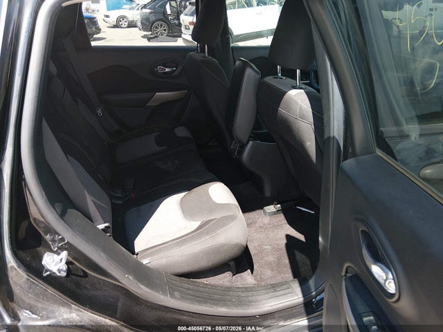 Jeep Cherokee Sport Fwd