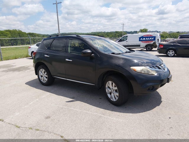 Salvage Nissan Murano Image