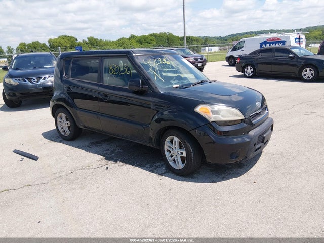 Salvage Kia Soul Image