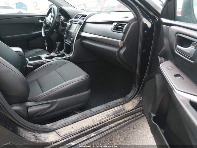 Toyota Camry Se