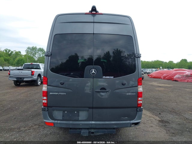 Mercedes-Benz Sprinter 2500 High Roof V6