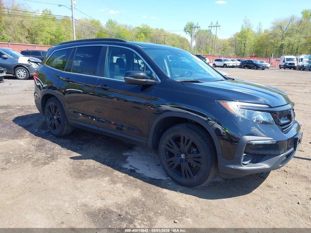 Salvage Honda Pilot Image