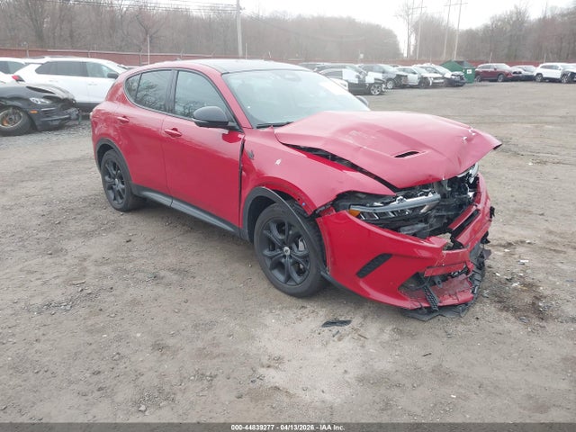 Salvage Dodge Hornet Image