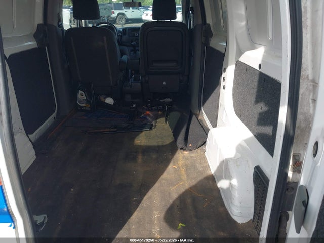 Nissan Nv S