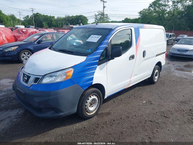 Nissan Nv S
