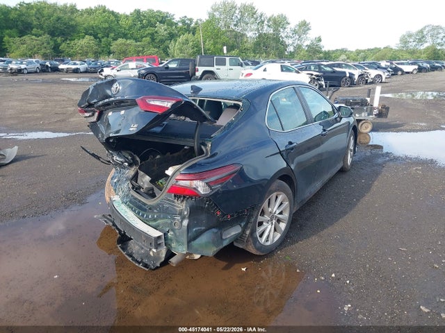Toyota Camry Le Awd
