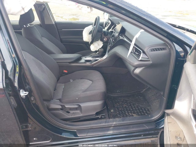 Toyota Camry Le Awd