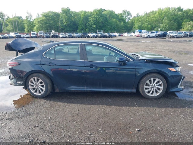 Toyota Camry Le Awd
