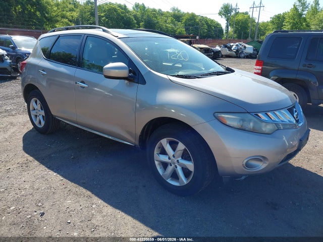 Salvage Nissan Murano Image