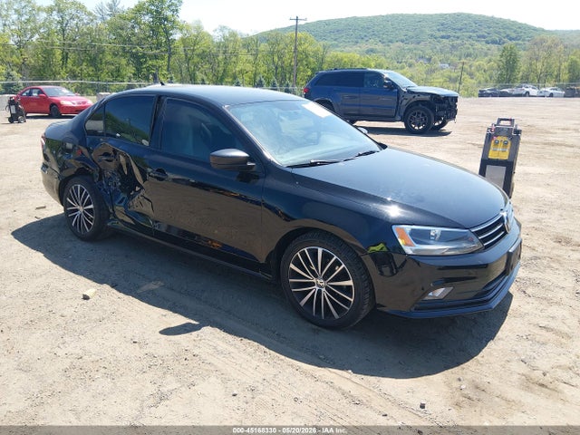 Salvage Volkswagen Jetta Image
