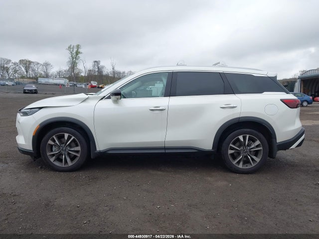 INFINITI Qx Luxe Awd
