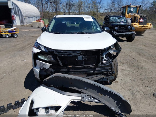 Nissan Rogue S Intelligent Awd