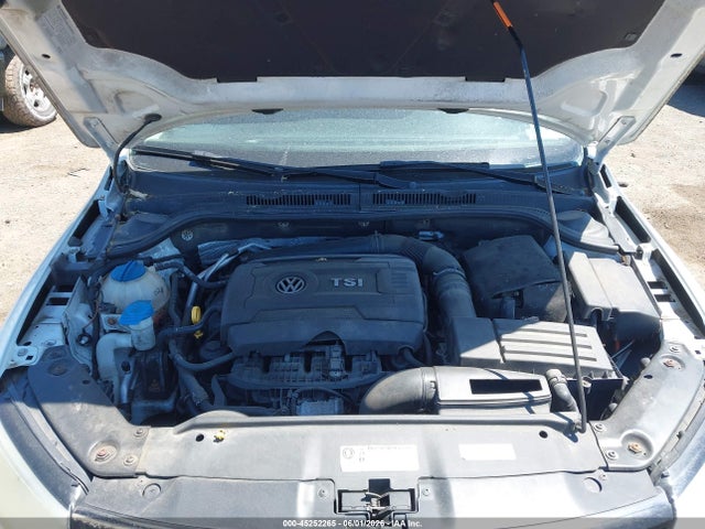 Volkswagen Jetta 1.8t Se
