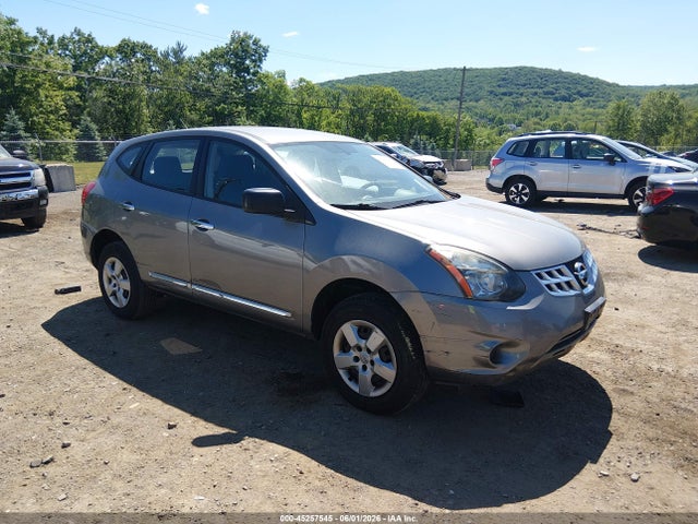 Salvage Nissan Rogue Image