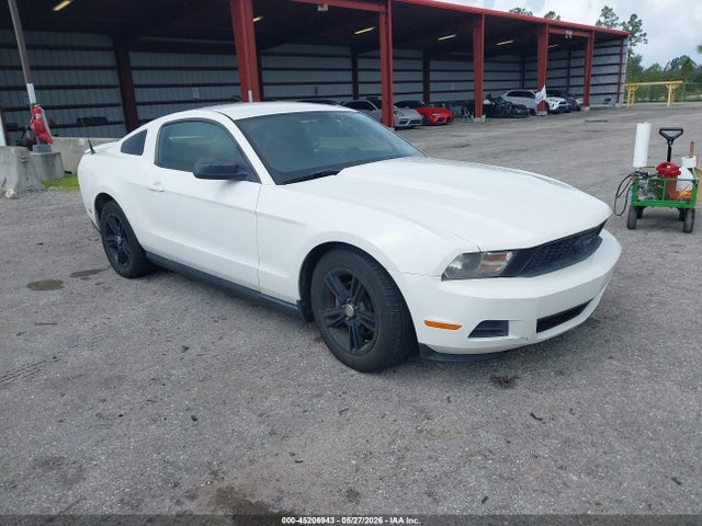 Salvage Ford Mustang Image