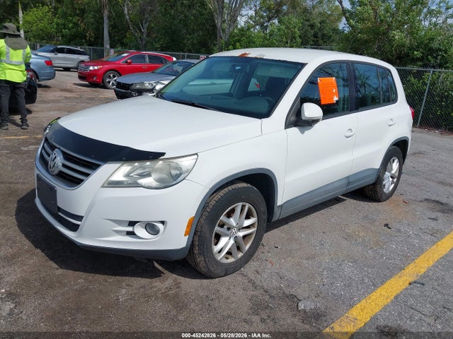 Volkswagen Tiguan S