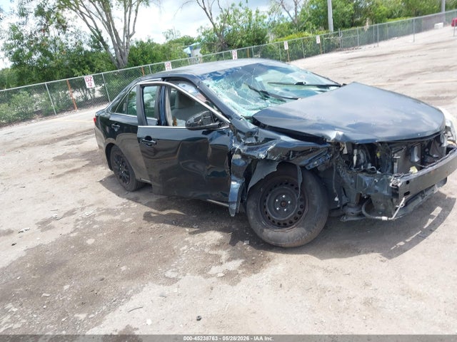 Salvage Toyota Camry Image