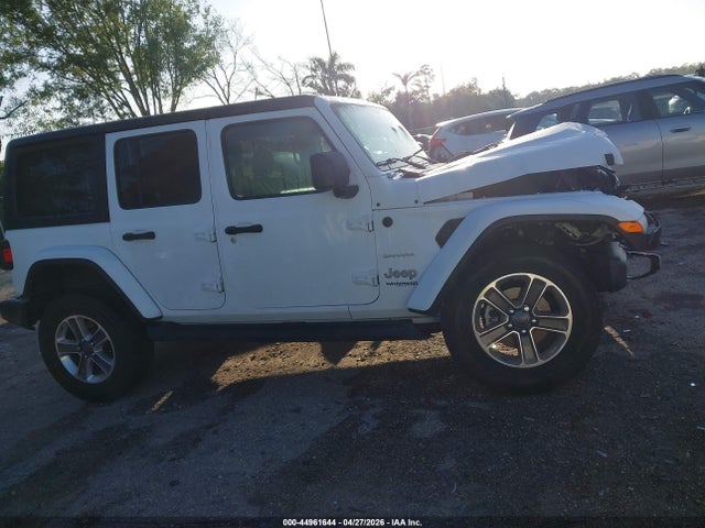 Jeep Wrangler Sahara 4x4