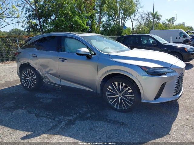 Salvage Lexus RX Image