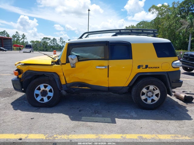 Toyota FJ Cruiser