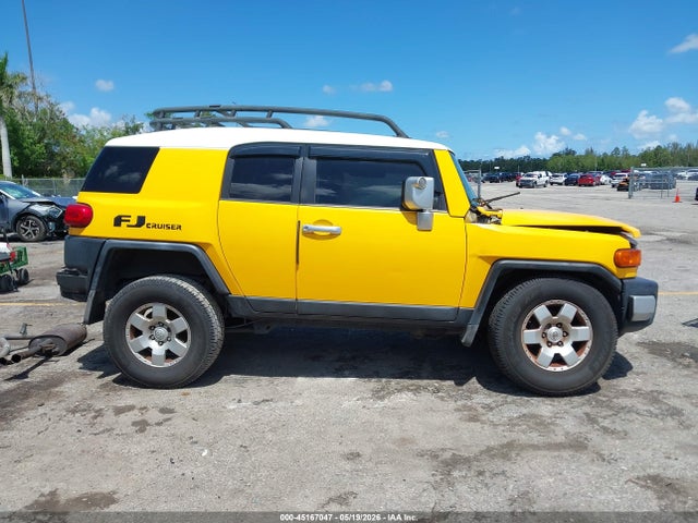 Toyota FJ Cruiser