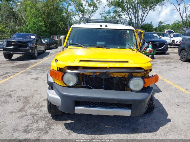 Toyota FJ Cruiser