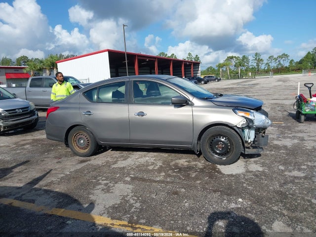Nissan Versa 1.6 Sv