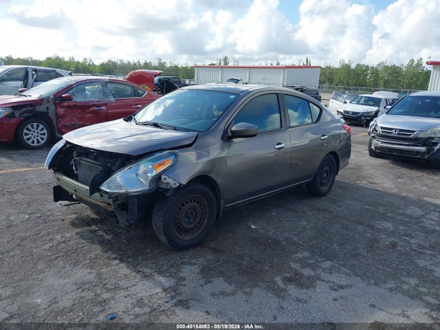 Nissan Versa 1.6 Sv