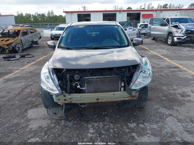 Nissan Versa 1.6 Sv