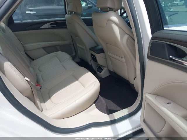 Lincoln MKZ Select