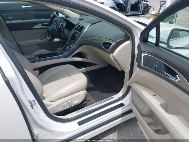 Lincoln MKZ Select