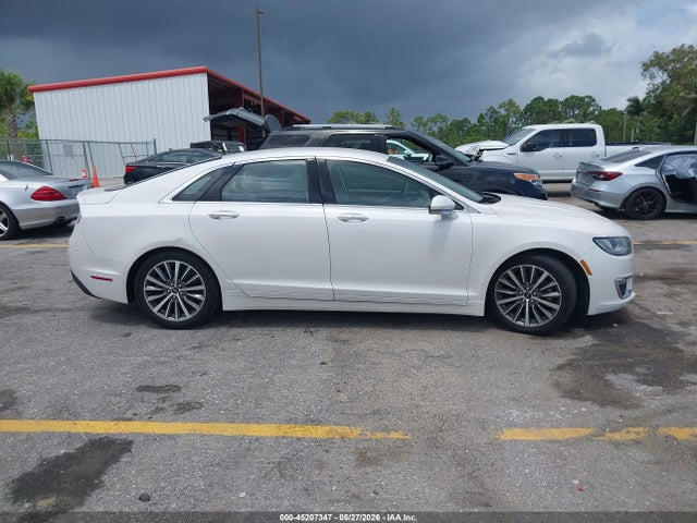 Lincoln MKZ Select