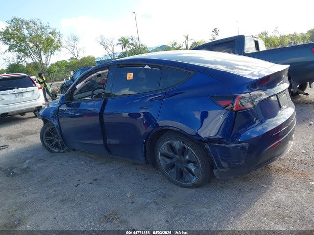 Tesla Model Y Long Range Dual Motor All-wheel Drive