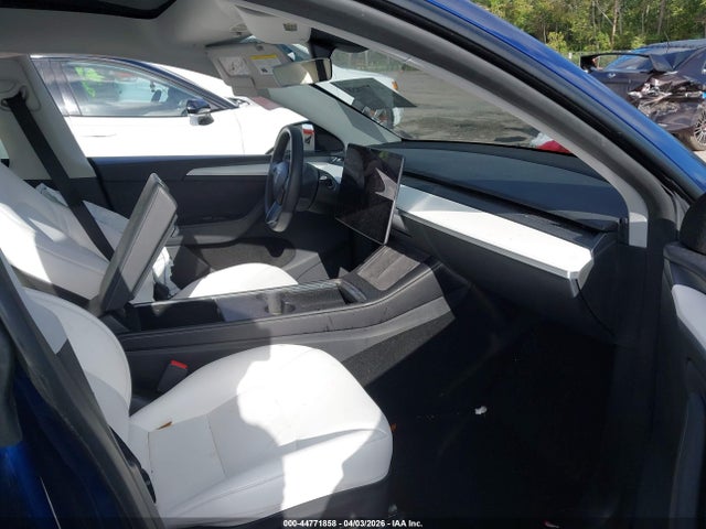 Tesla Model Y Long Range Dual Motor All-wheel Drive