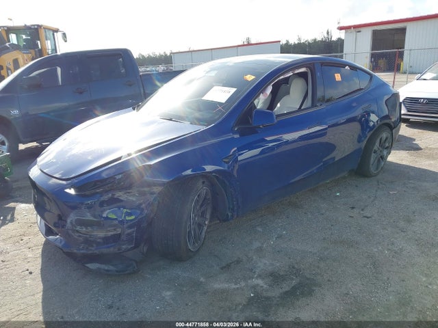 Tesla Model Y Long Range Dual Motor All-wheel Drive