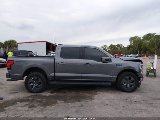 Ford F-150 Lariat