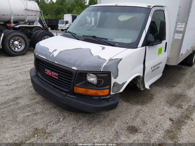 General Motors Savana Cutaway Work Van