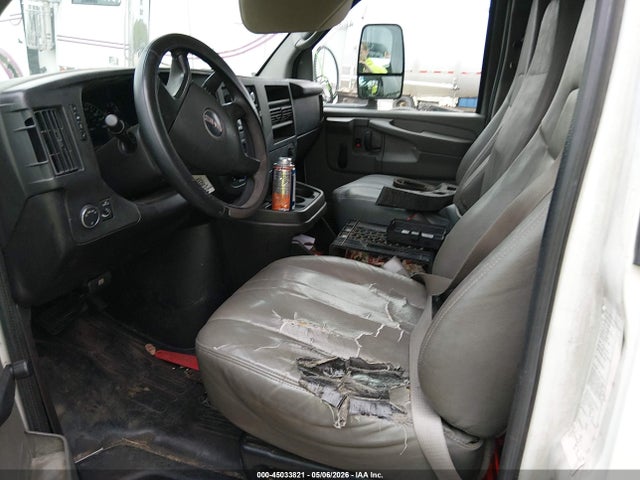 General Motors Savana Cutaway Work Van
