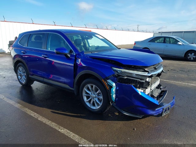 Salvage Honda CR-V Image