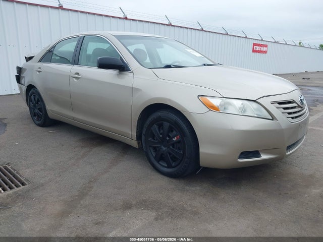 Salvage Toyota Camry Image