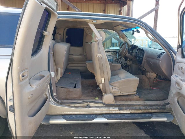 Toyota Tundra Sr5 V8