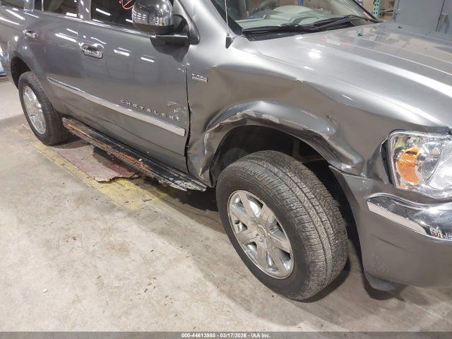 Chrysler Aspen Limited
