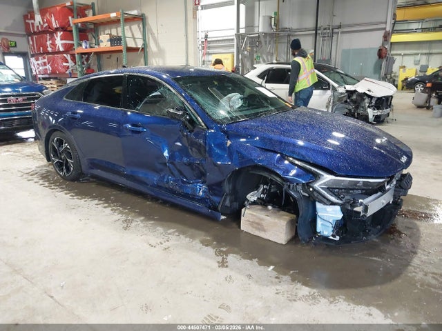 Salvage Kia K5 Image
