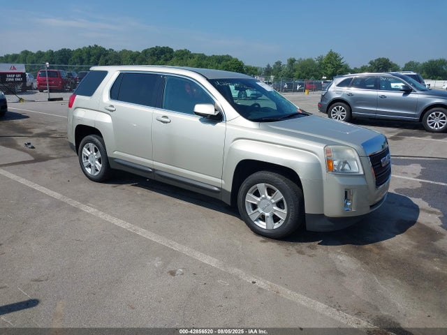 Salvage GMC Terrain Image