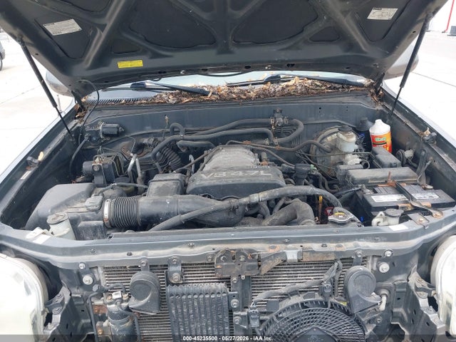 Toyota Sequoia Limited V8